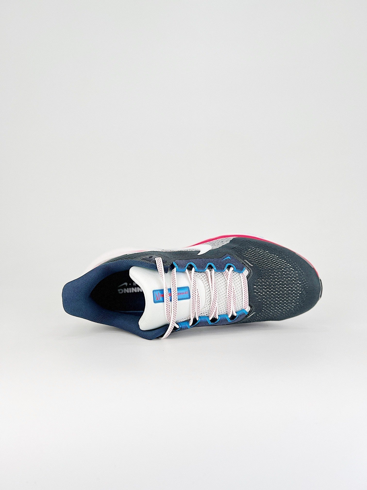 Nike Pegasus 41 - Preto/Rosa