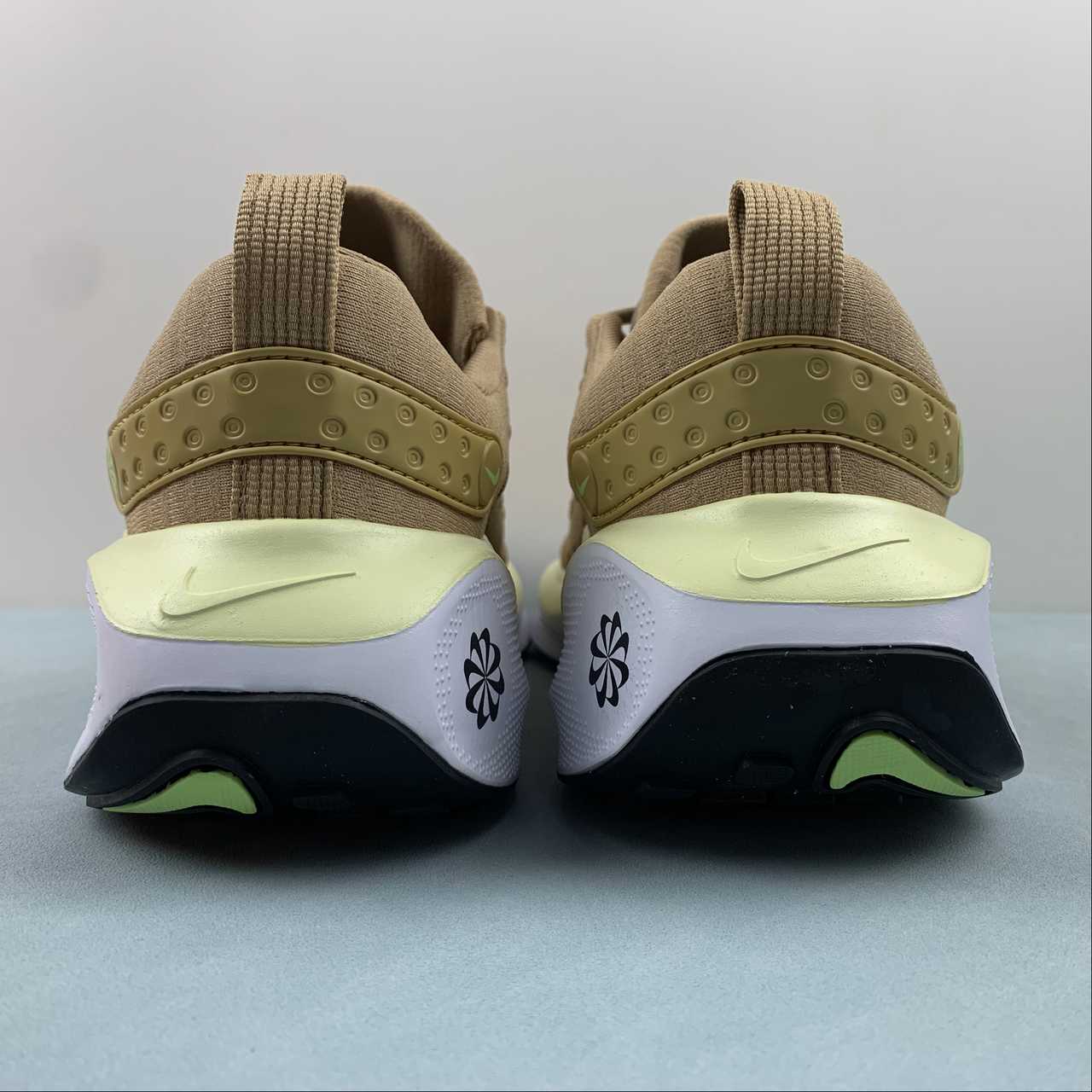 Nike Infinity Run 4 - Marrom/Branco