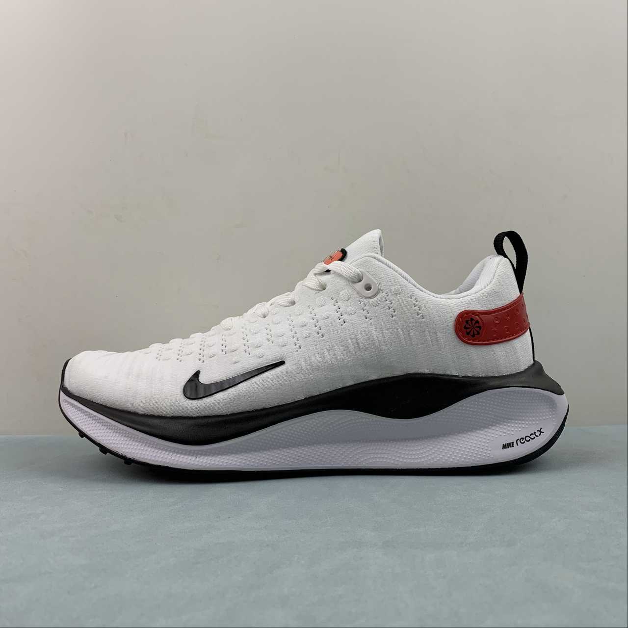 Nike Infinity Run 4 - Branco/Preto