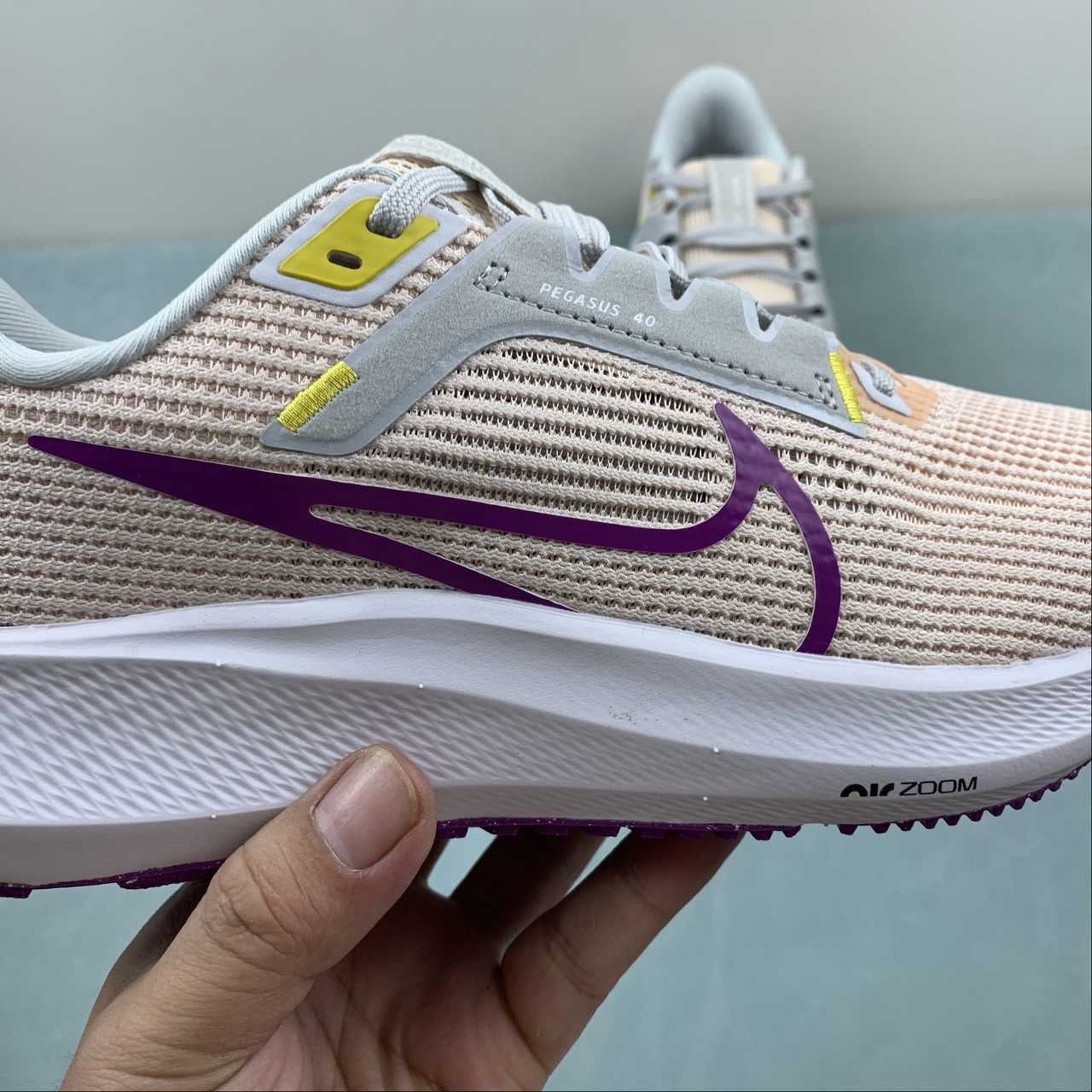 Nike Air Zoom Pegasus 40 - Bege/Roxo