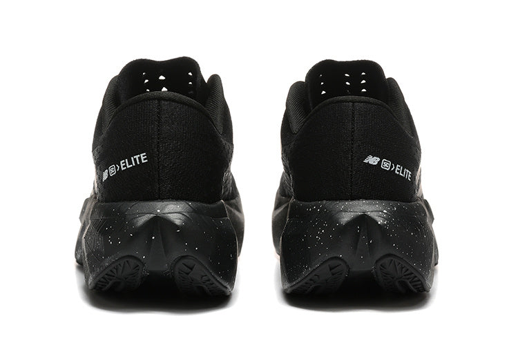 Tênis New Balance Fuelcell Supercomp Elite V4 - Preto
