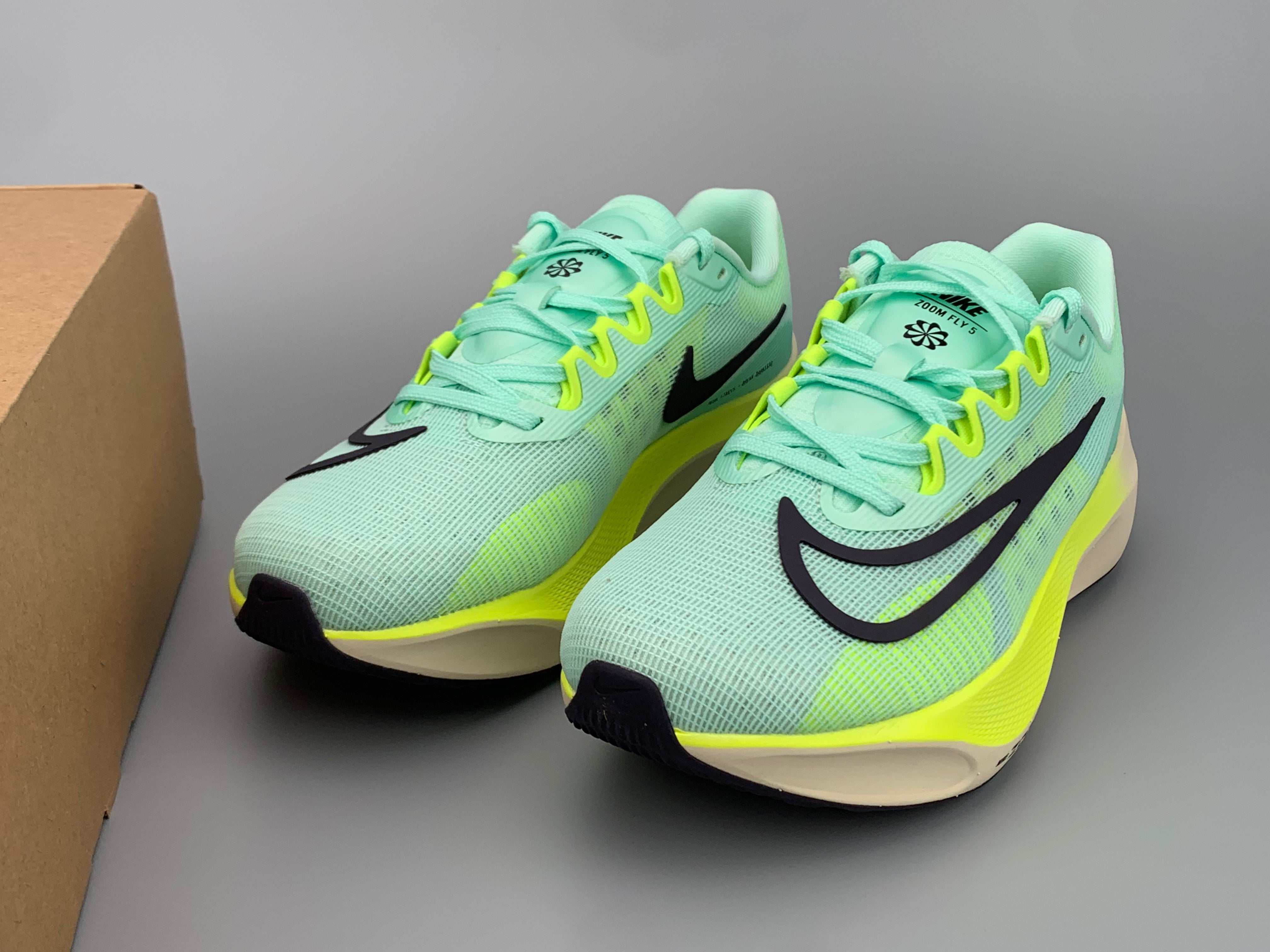 Nike Air ZoomX Fly 5 'Mint Foam' Verde