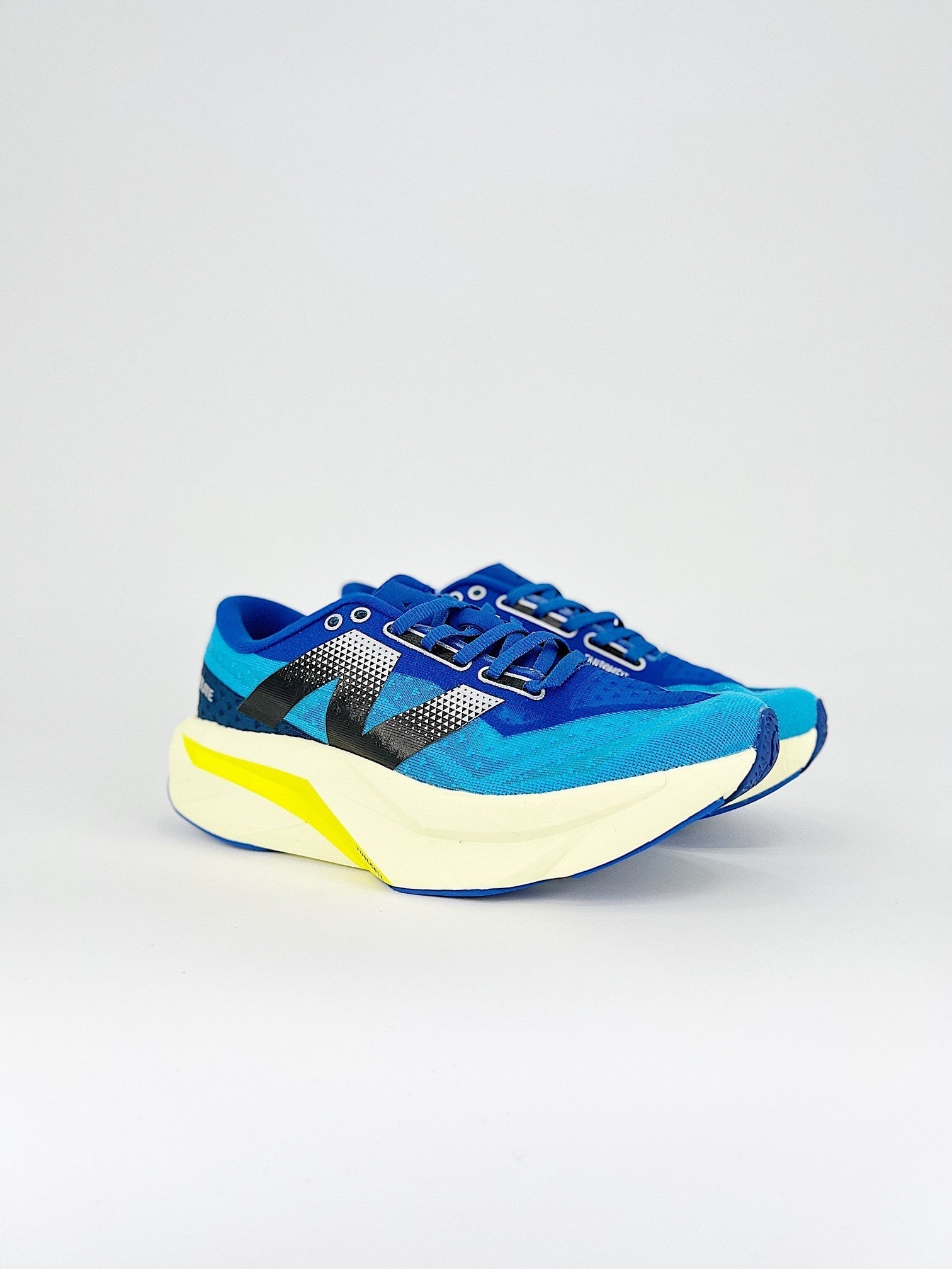 Tênis New Balance Fuelcell Supercomp Elite V4 - Azul/Amarelo