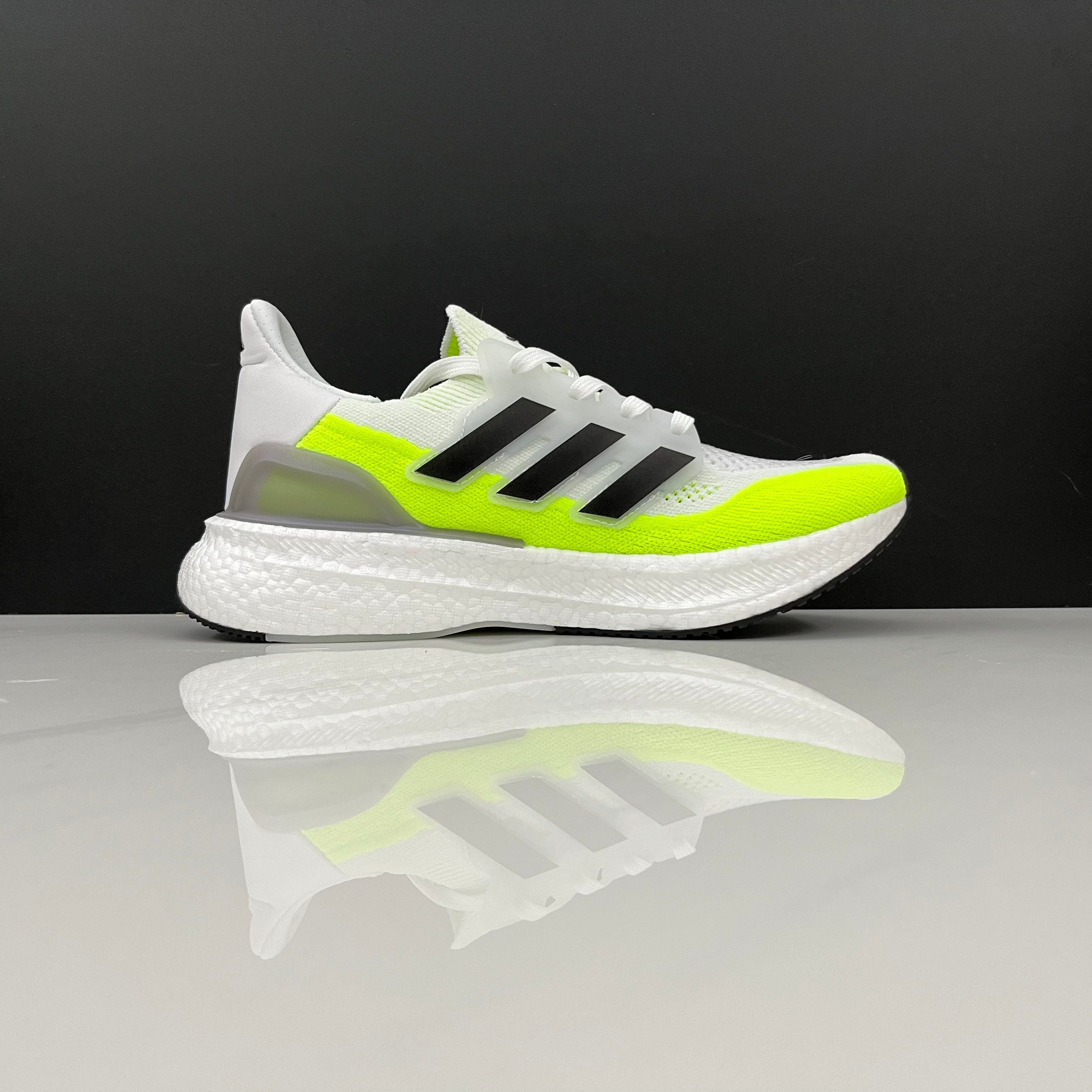 Adidas Ultraboost 5 - Branco/Verde Fluorescente