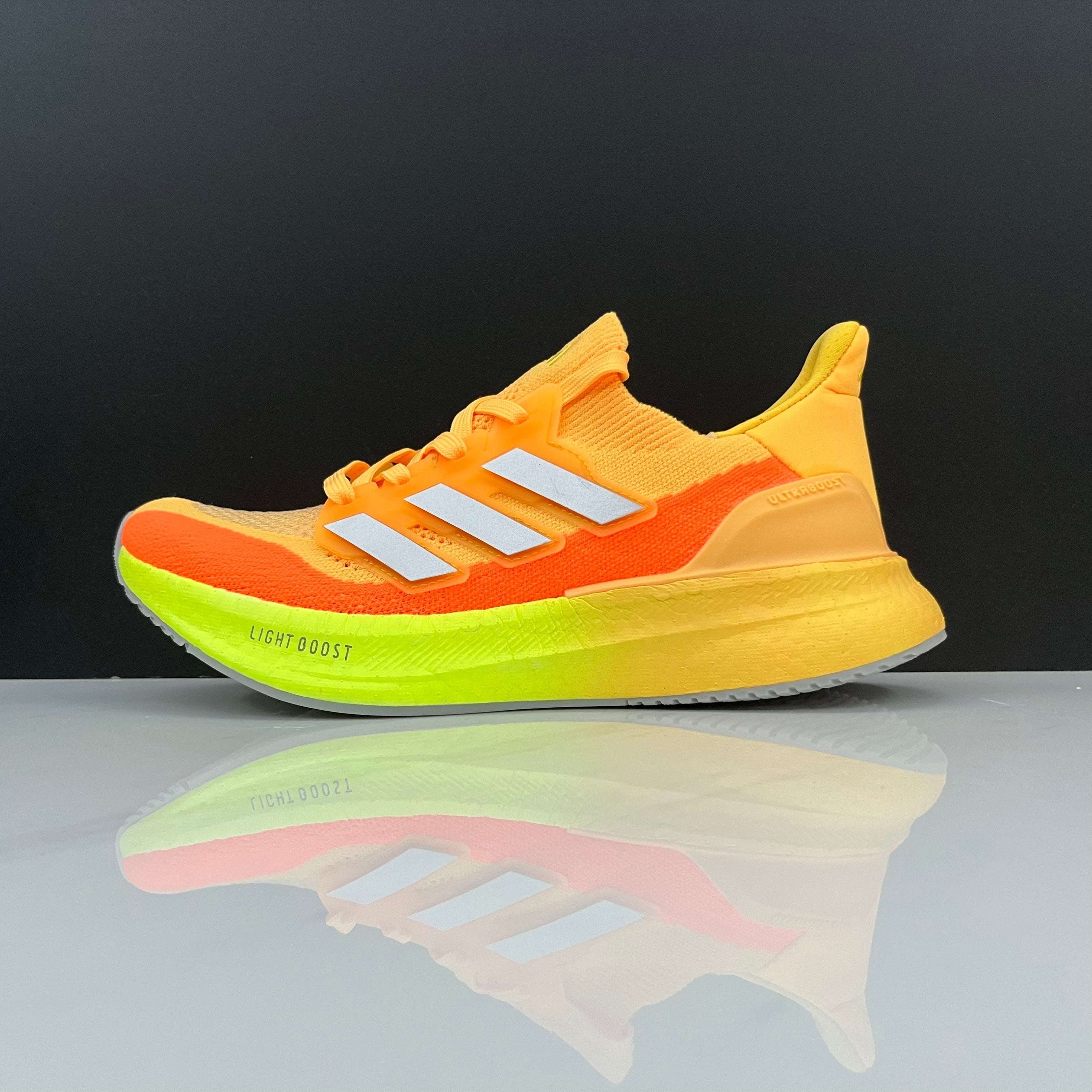 Adidas Ultraboost 5 - Laranja/Amarelo