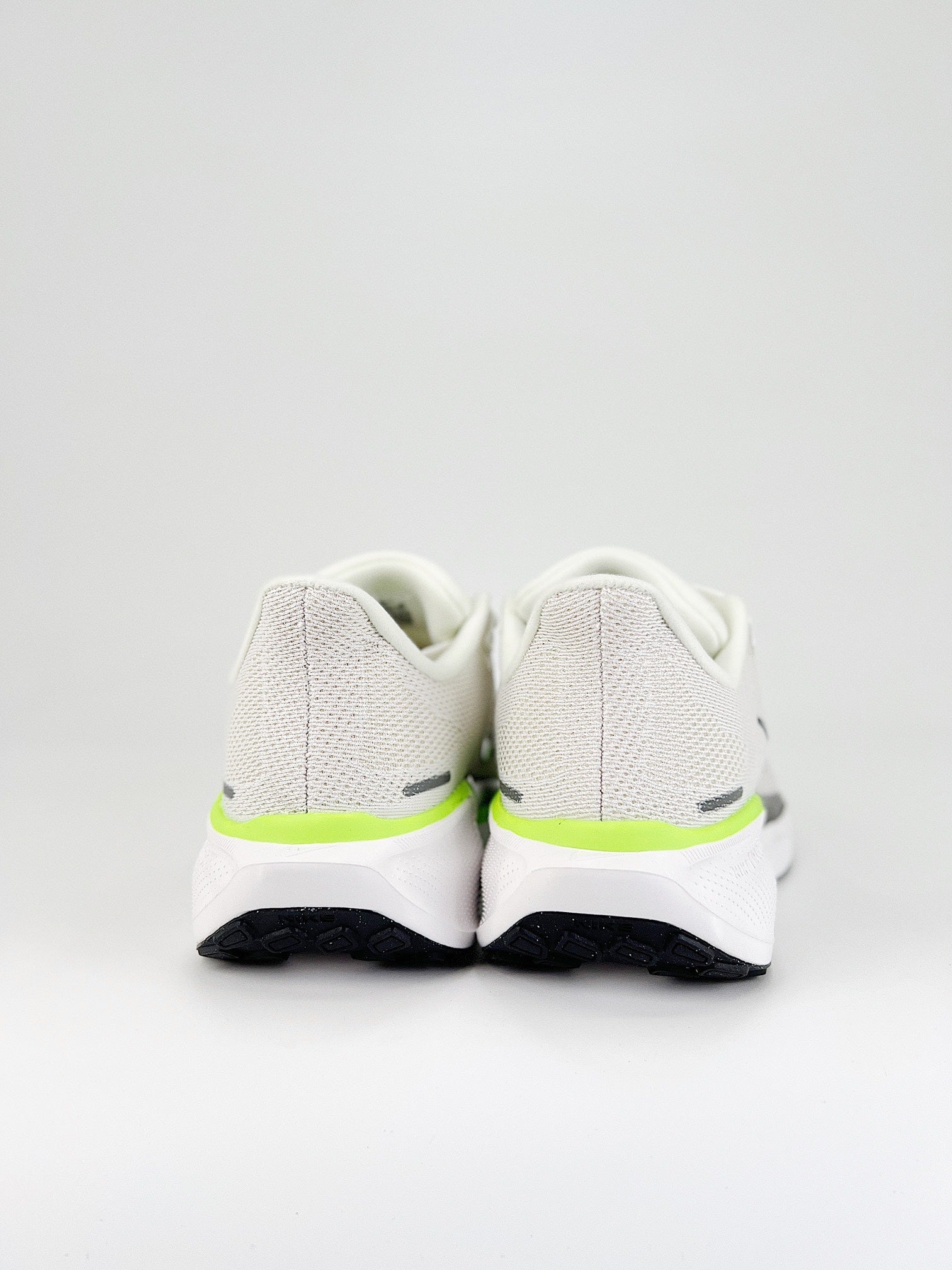 Nike Pegasus 41 - Branco/Preto/Amarelo