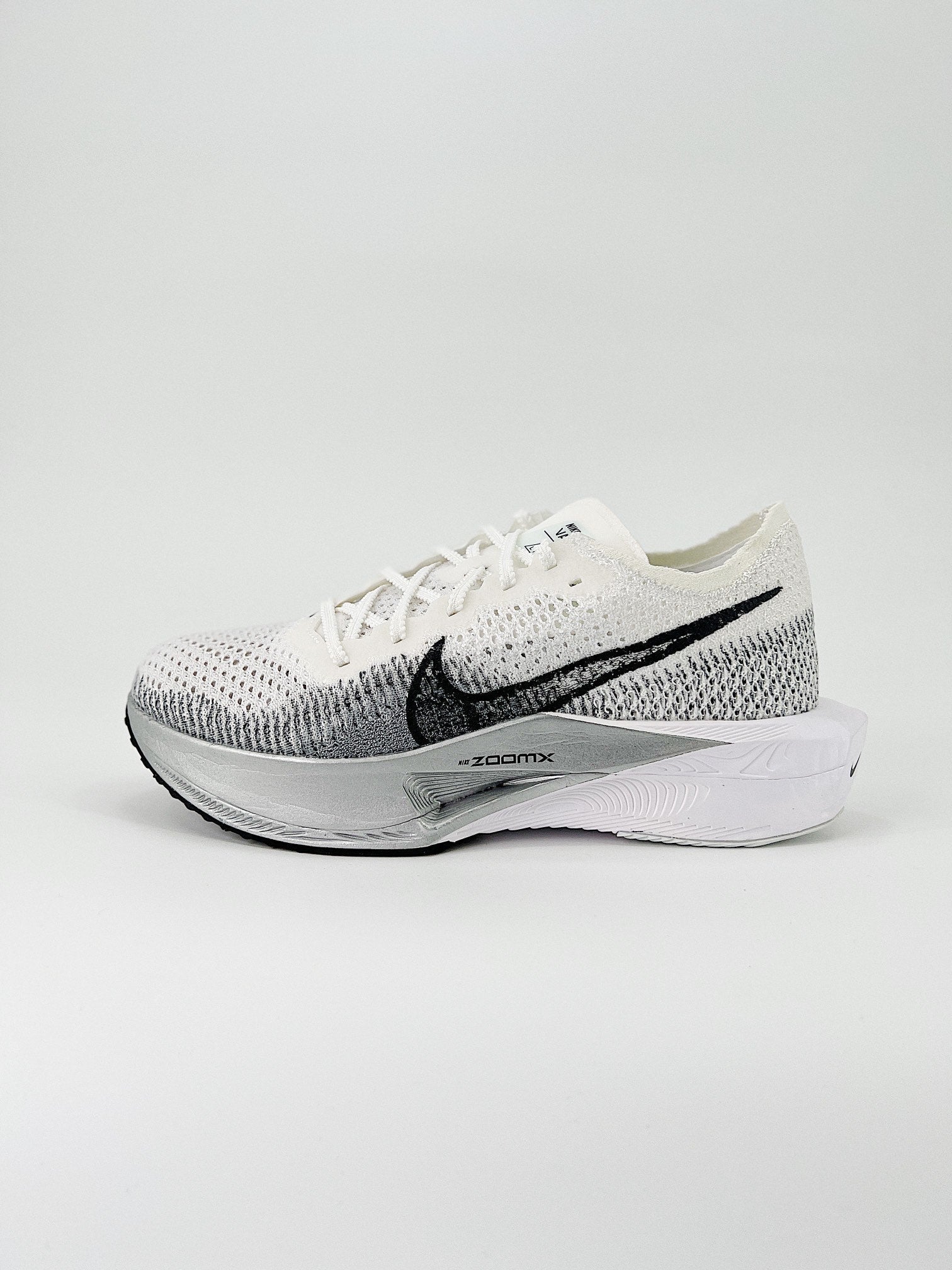 Nike Air Zoom X Vaporfly 3 - Branco/Preto