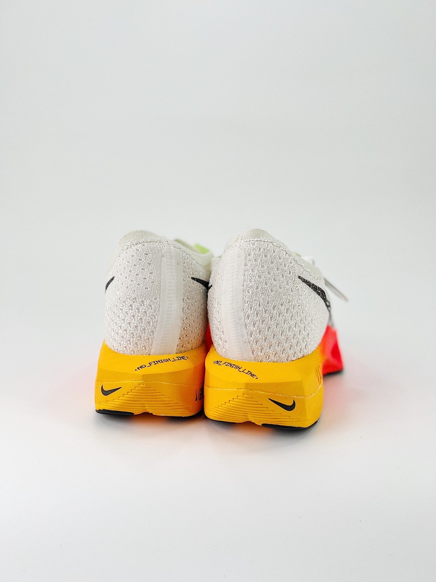 Nike Air Zoom X Vaporfly 3 - Branco/Laranja