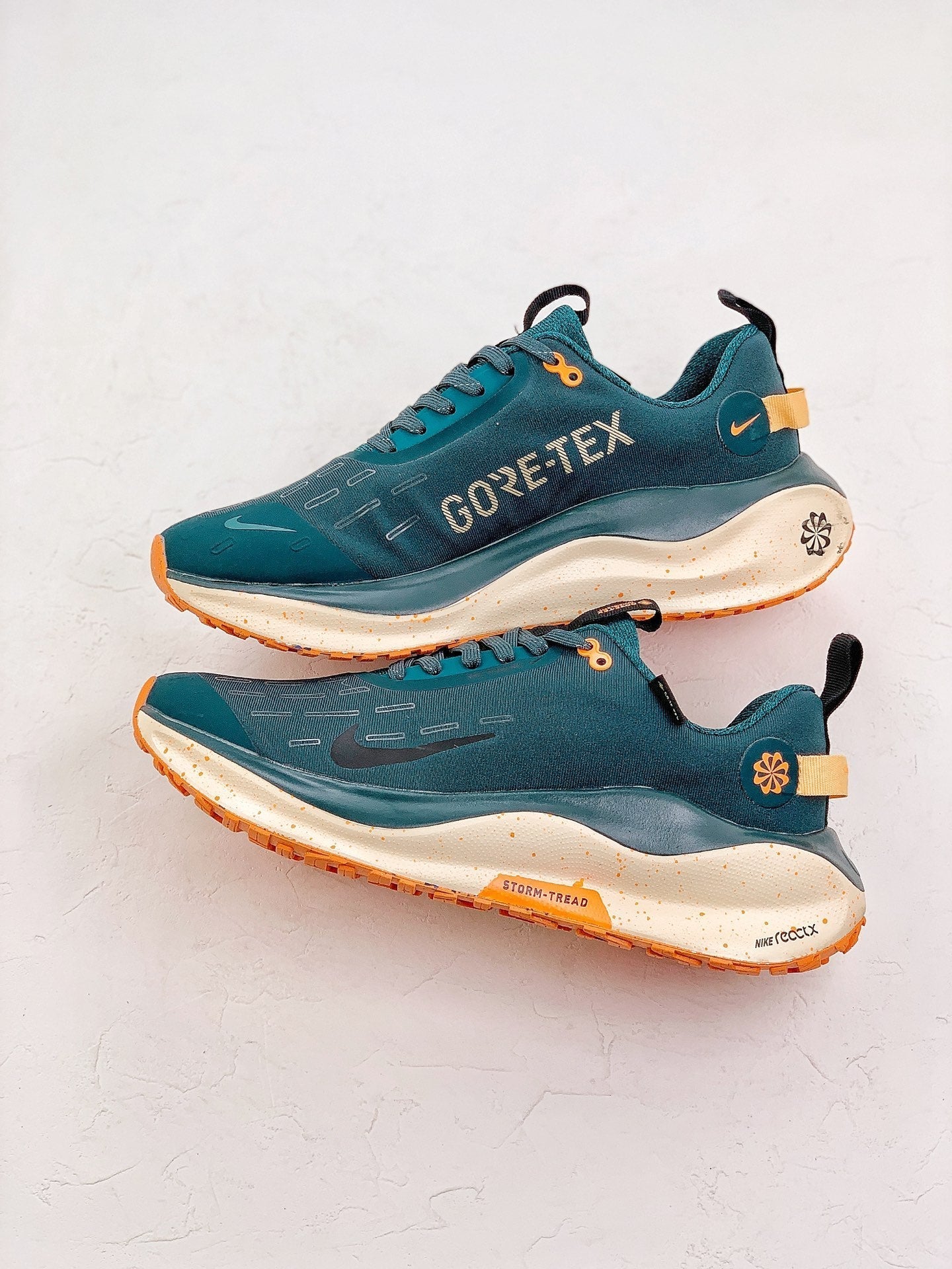 Nike Infinity Run 4 'Goretex' - Verde/Laranja