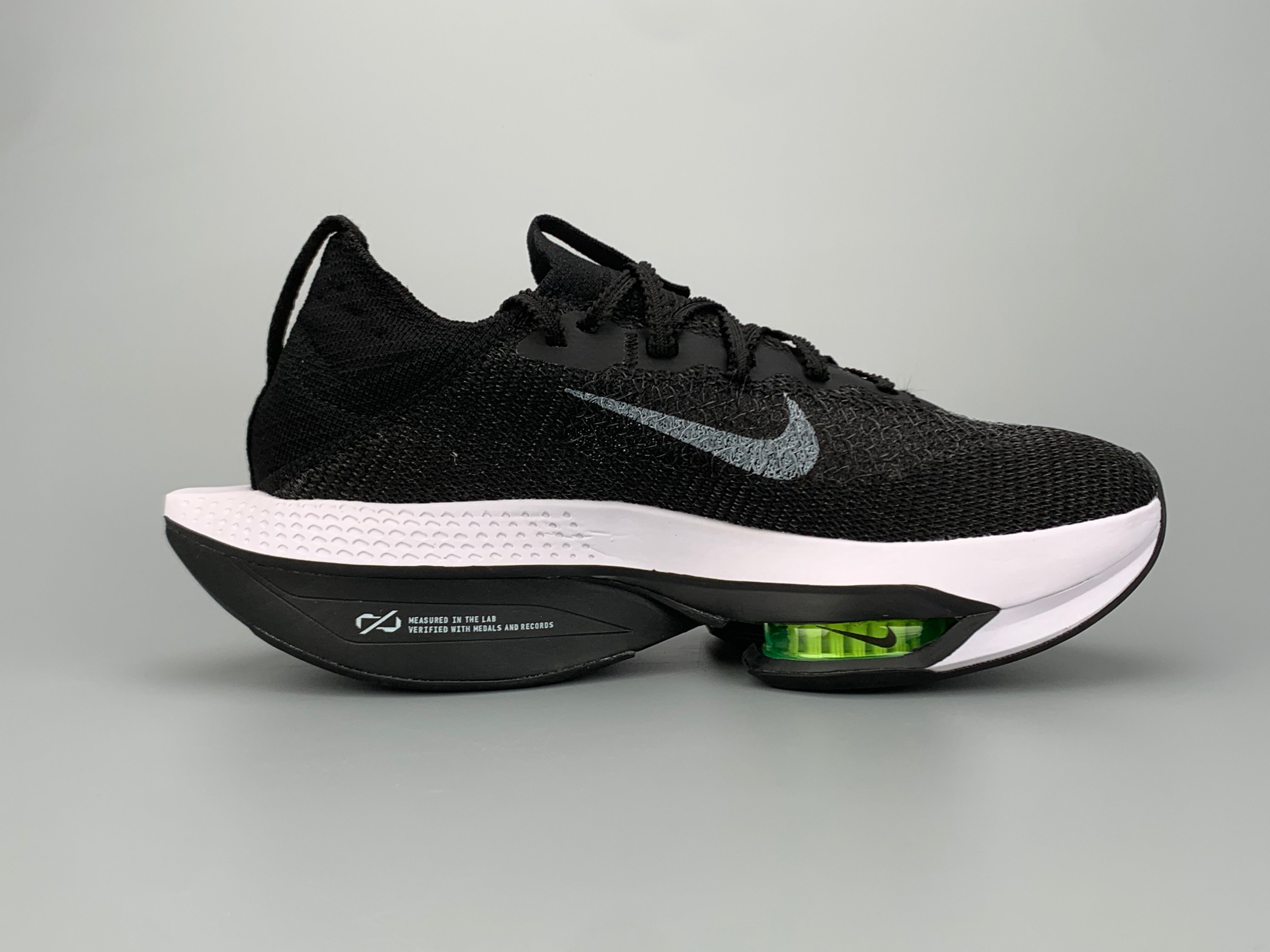 Nike Air ZoomX Alphafly Next 2 - Preto/Branco