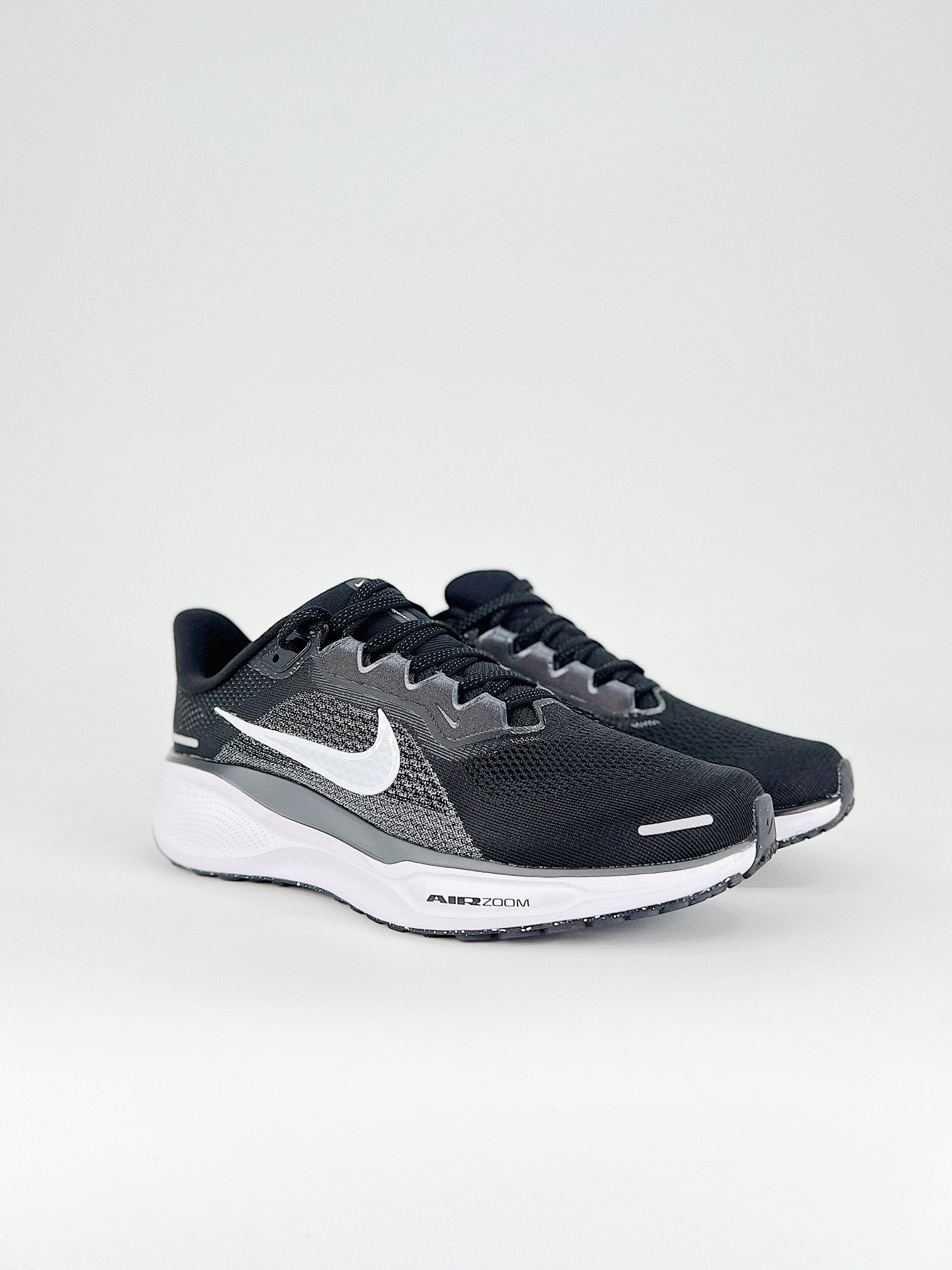 Nike Pegasus 41 - Preto/Branco