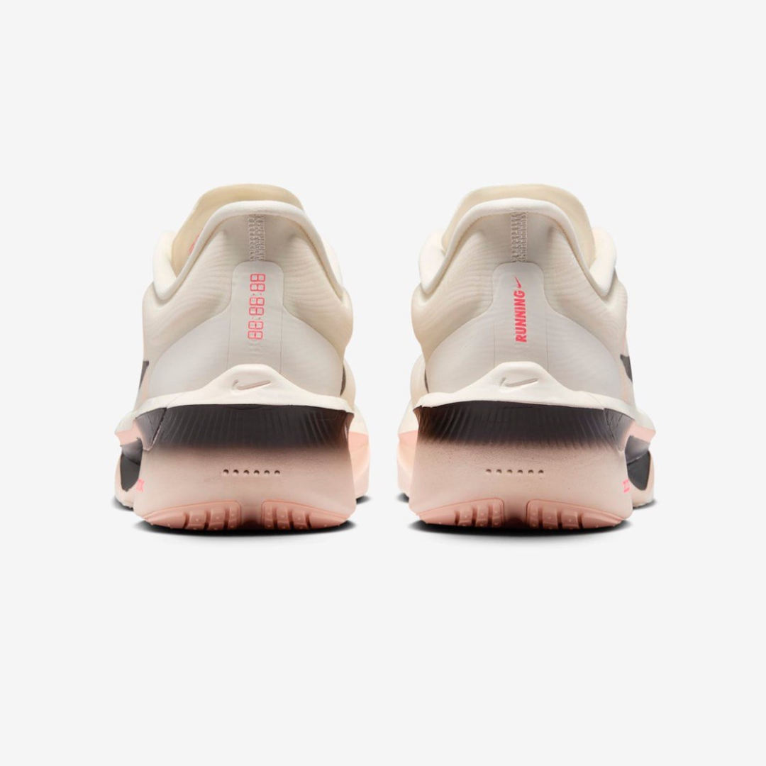 Nike Zoom Fly 6 Bege