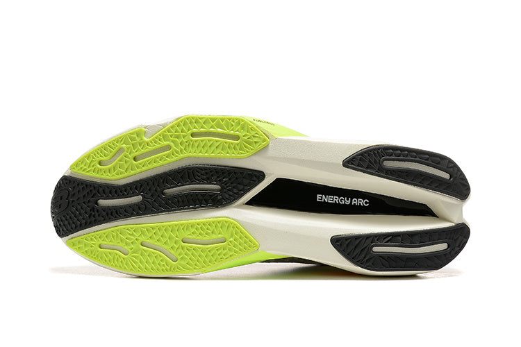 Tênis New Balance Fuelcell Supercomp Elite V4 - Branco/Cinza