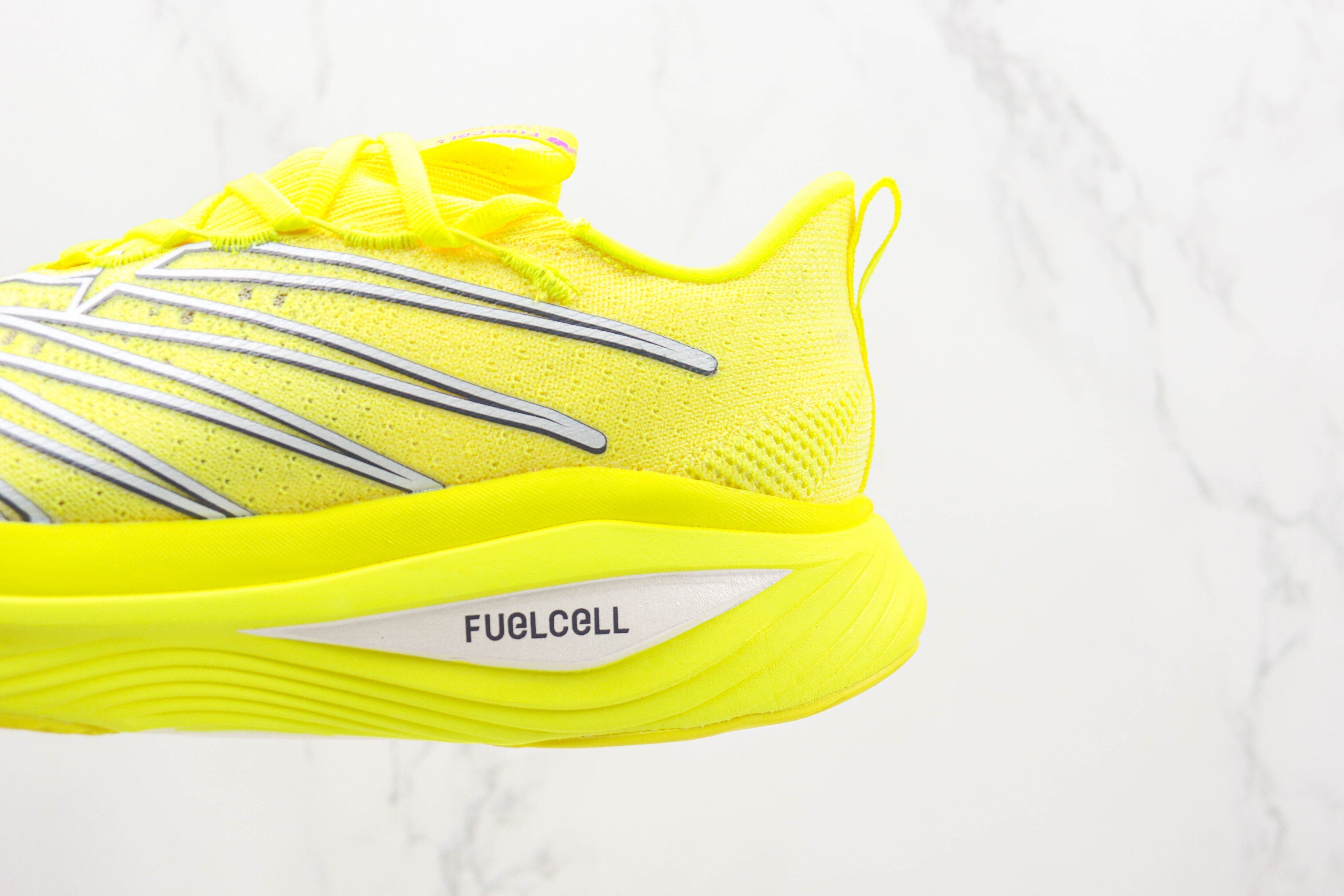 Tênis New Balance Fuelcell Supercomp Elite V3 - Amarelo