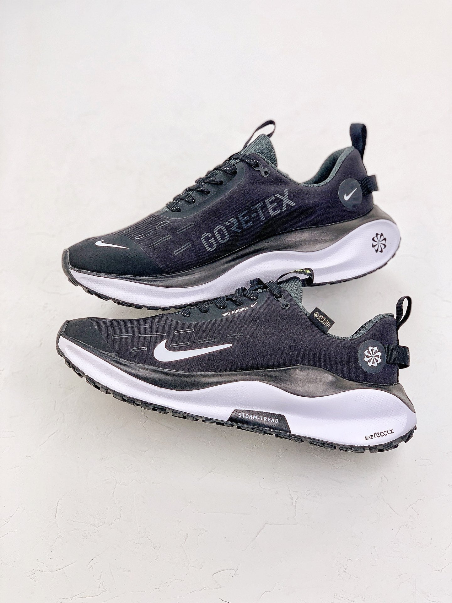 Nike Infinity Run 4 'Goretex' - Preto/Branco