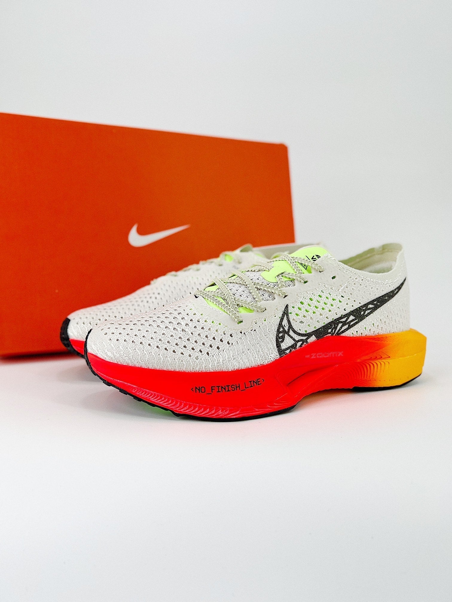 Nike Air Zoom X Vaporfly 3 - Branco/Laranja