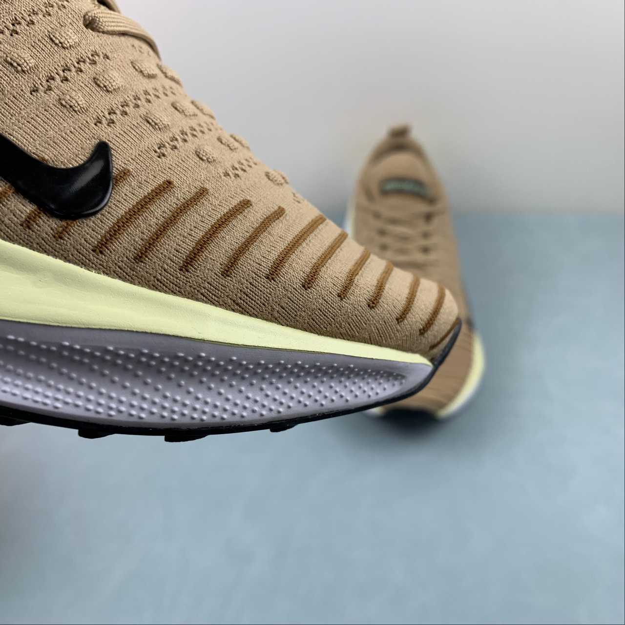 Nike Infinity Run 4 - Marrom/Branco