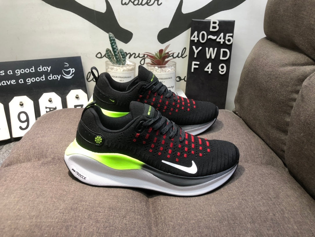 Nike Infinity Run 4 - Preto/Vermelho