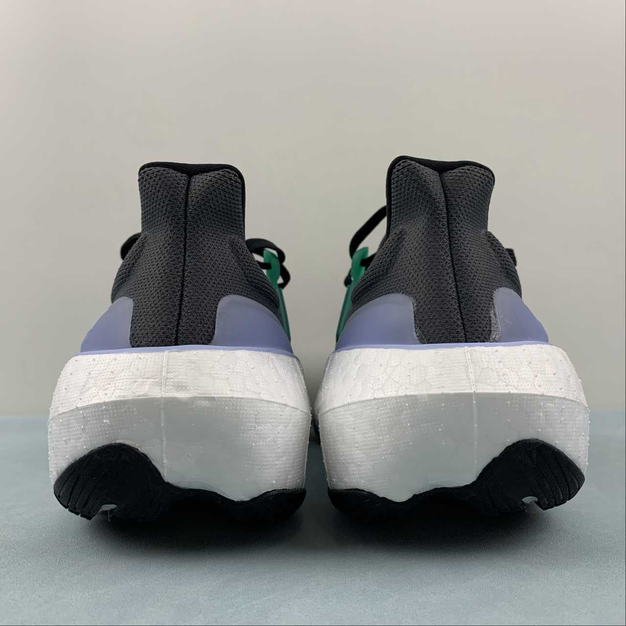 Adidas Ultraboost Light 23 - Preto/Azul/Verde