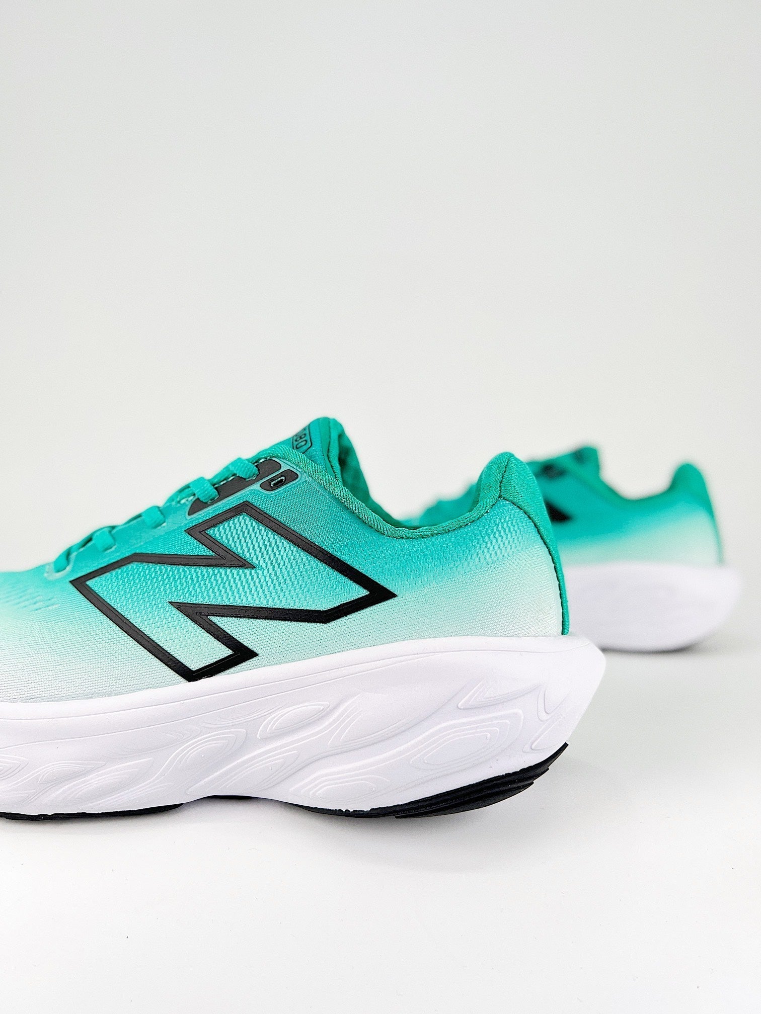 New Balance Fresh Foam X 1080 V14 - Turquesa