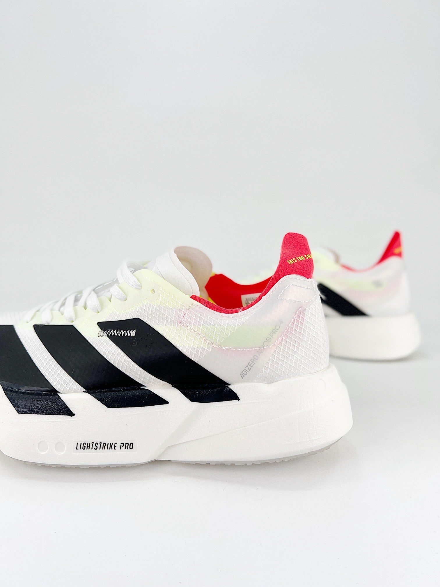 Adidas Adizero Adios Pro 4 - Cloud White / Core Black