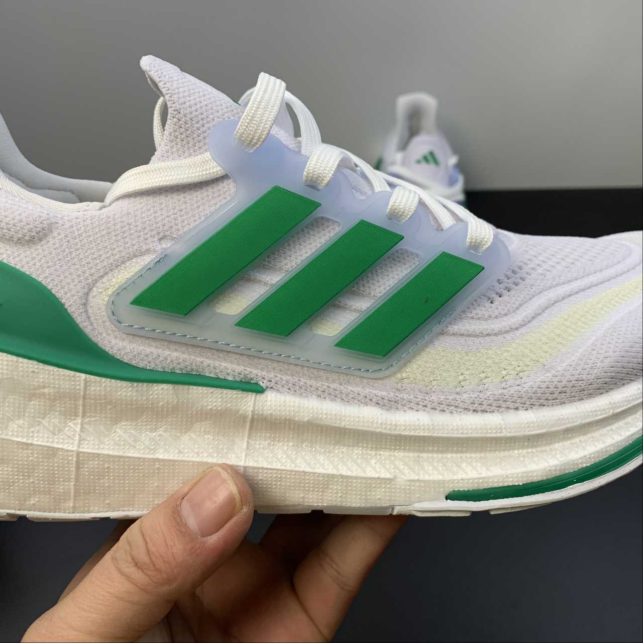 Adidas Ultraboost Light 23 - Cinza/Verde