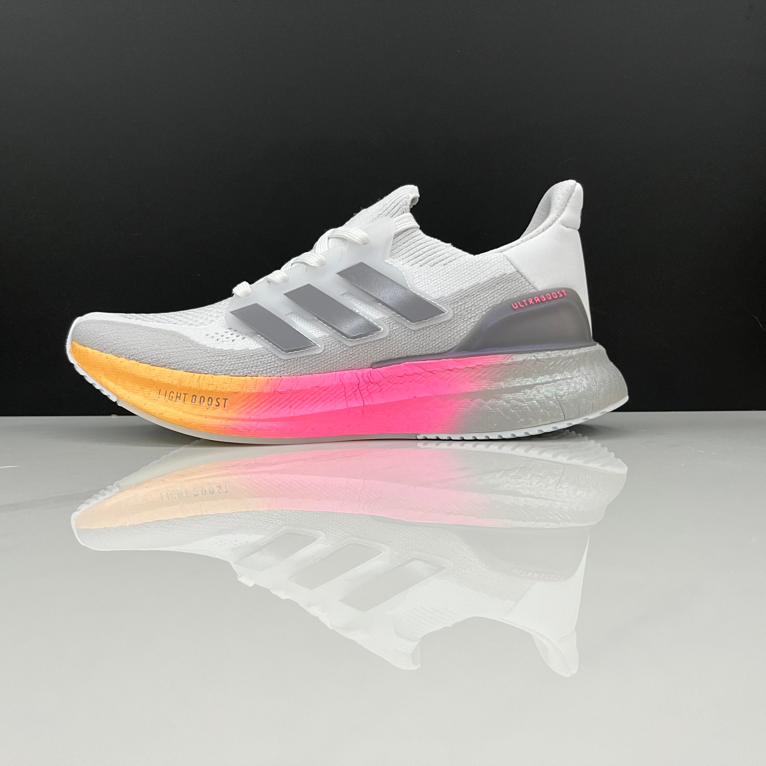 Adidas Ultraboost 5 - Cinza/Rosa/Laranja