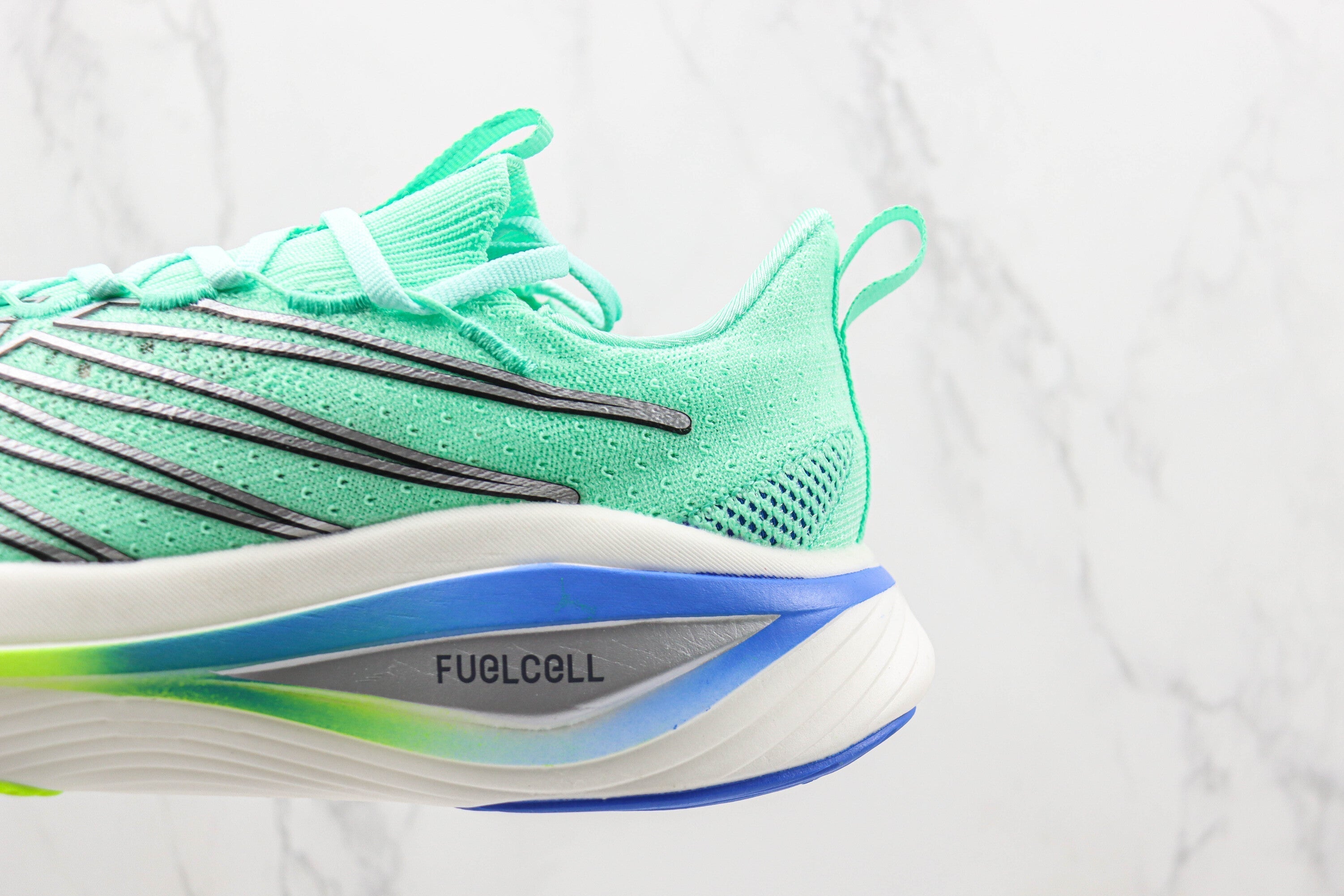 Tênis New Balance Fuelcell Supercomp Elite V3 - Verde Claro