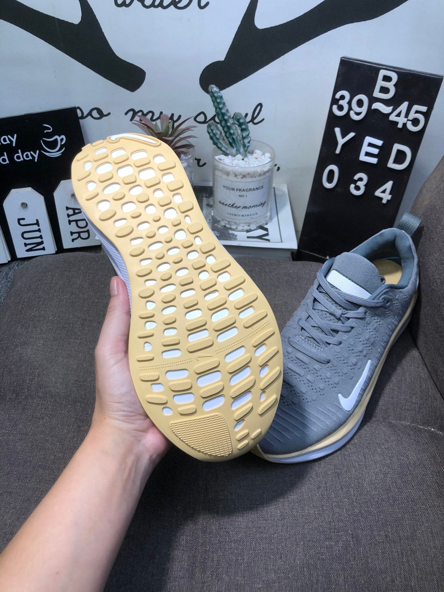 Nike Infinity Run 4 - Cinza/Laranja