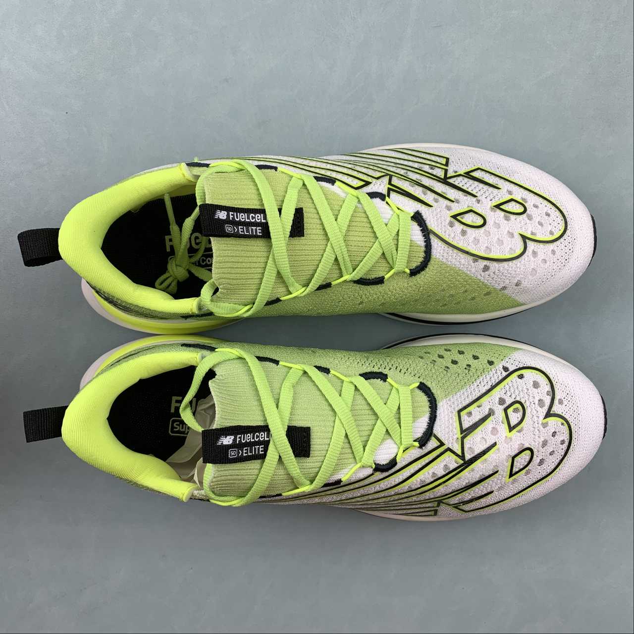 Tênis New Balance Fuelcell Supercomp Elite V3 - Branco/Verde