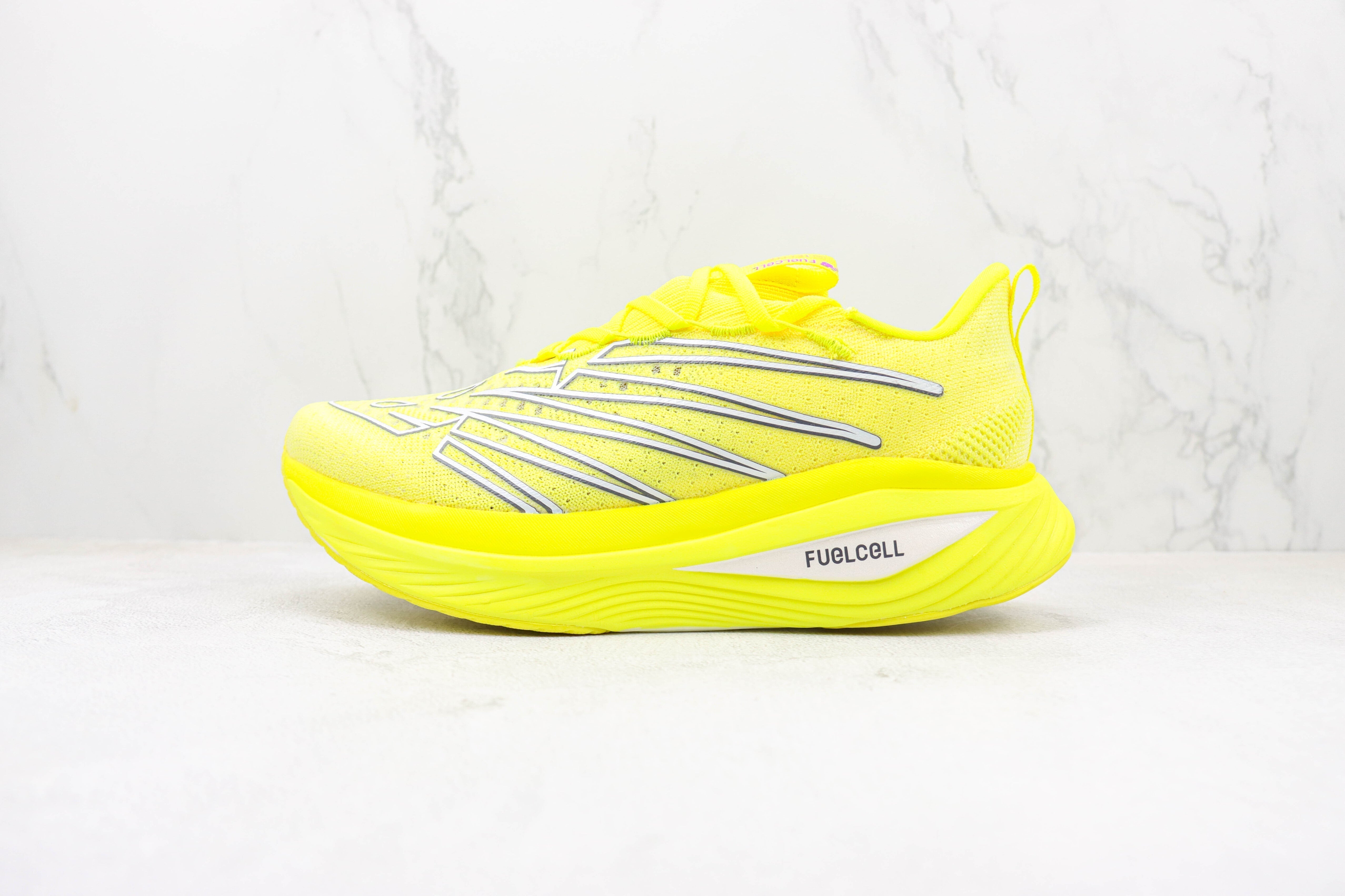 Tênis New Balance Fuelcell Supercomp Elite V3 - Amarelo