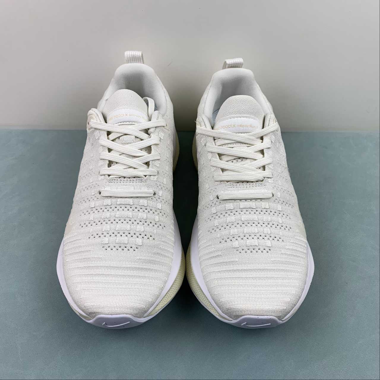 Nike Infinity Run 4 - Branco/Bege