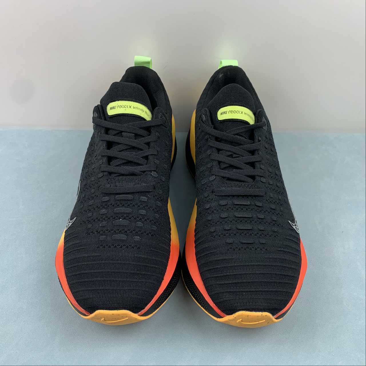 Nike Infinity Run 4 - Preto/Laranja