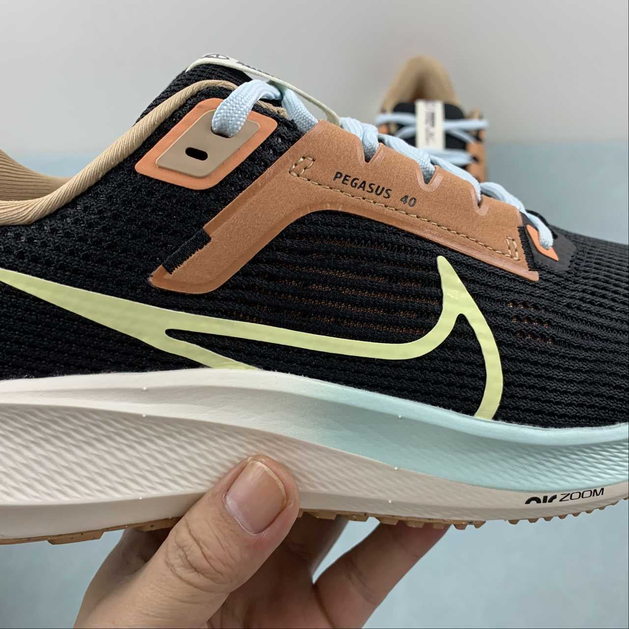 Nike Air Zoom Pegasus 40 - Preto/Marrom