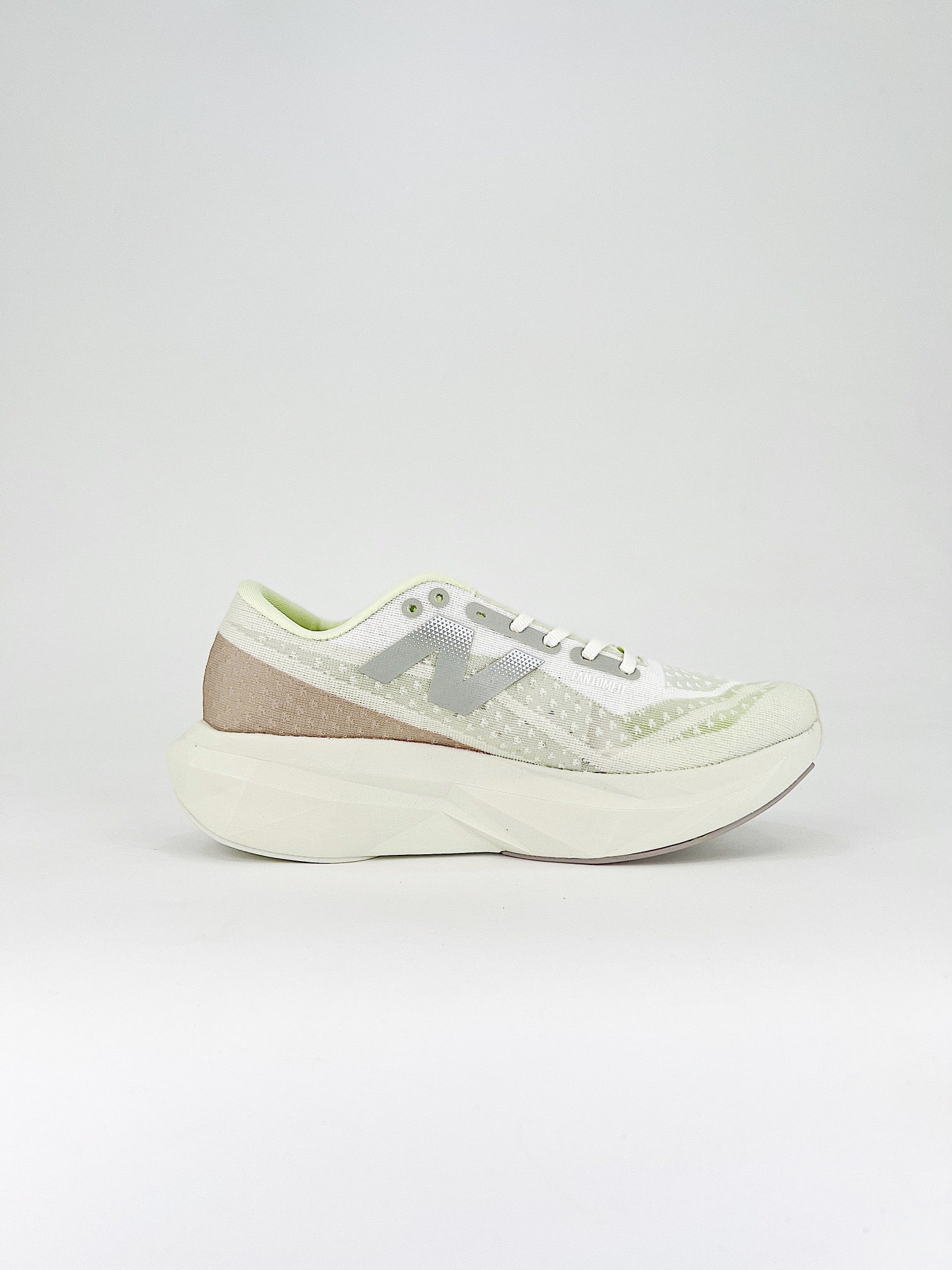 Tênis New Balance Fuelcell Supercomp Elite V4 - Branco