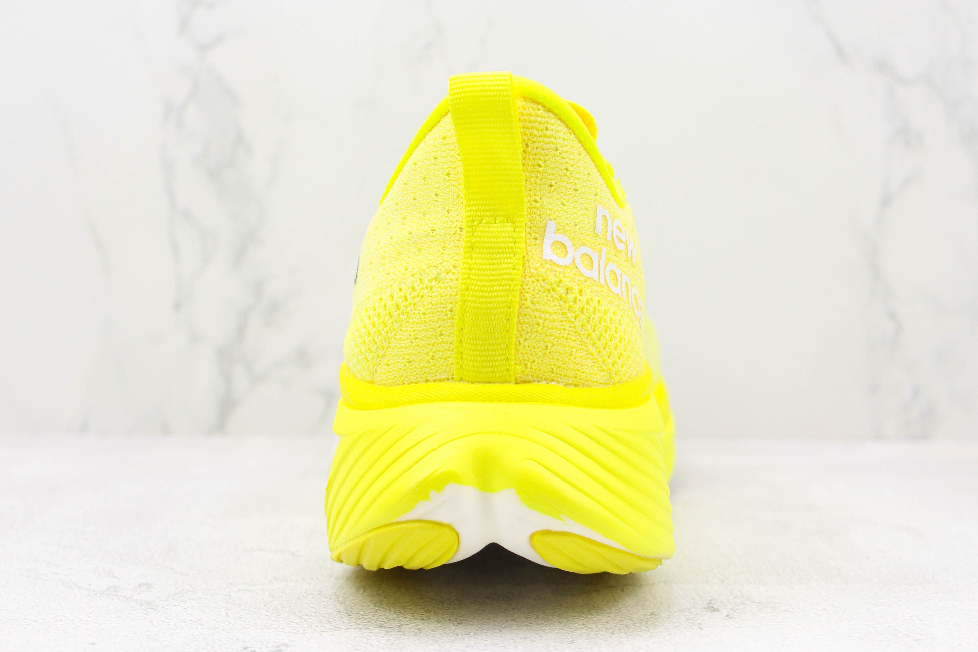 Tênis New Balance Fuelcell Supercomp Elite V3 - Amarelo