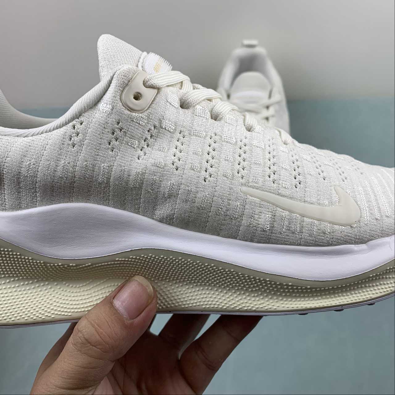 Nike Infinity Run 4 - Branco/Bege