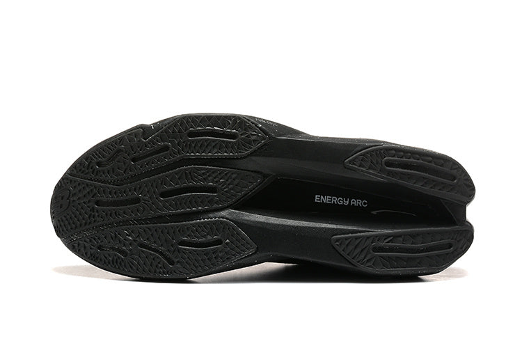 Tênis New Balance Fuelcell Supercomp Elite V4 - Preto
