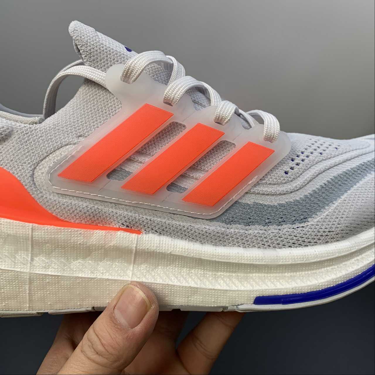 Adidas Ultraboost Light 23 - Cinza/Laranja