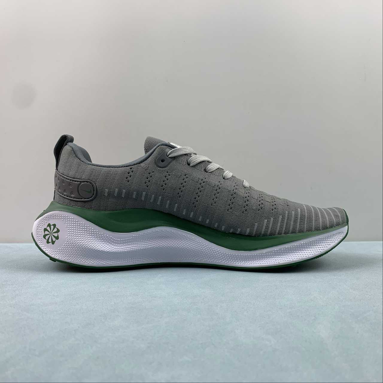 Nike Infinity Run 4 - Cinza/Branco