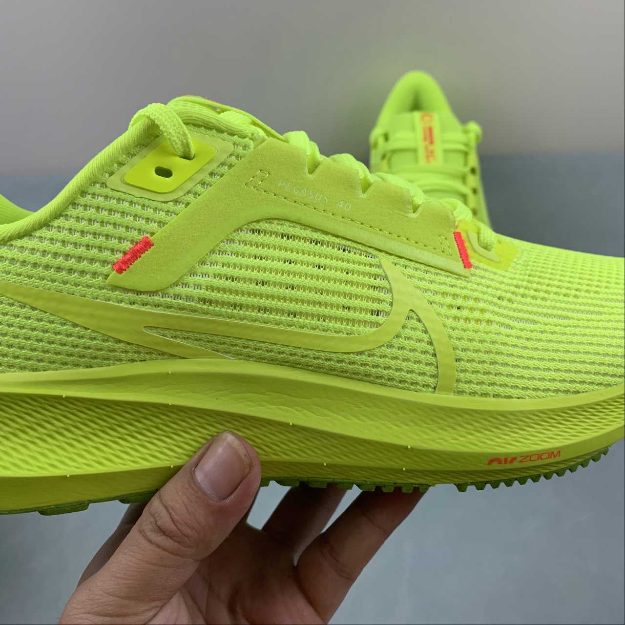 Nike Air Zoom Pegasus 40 - Verde Limão