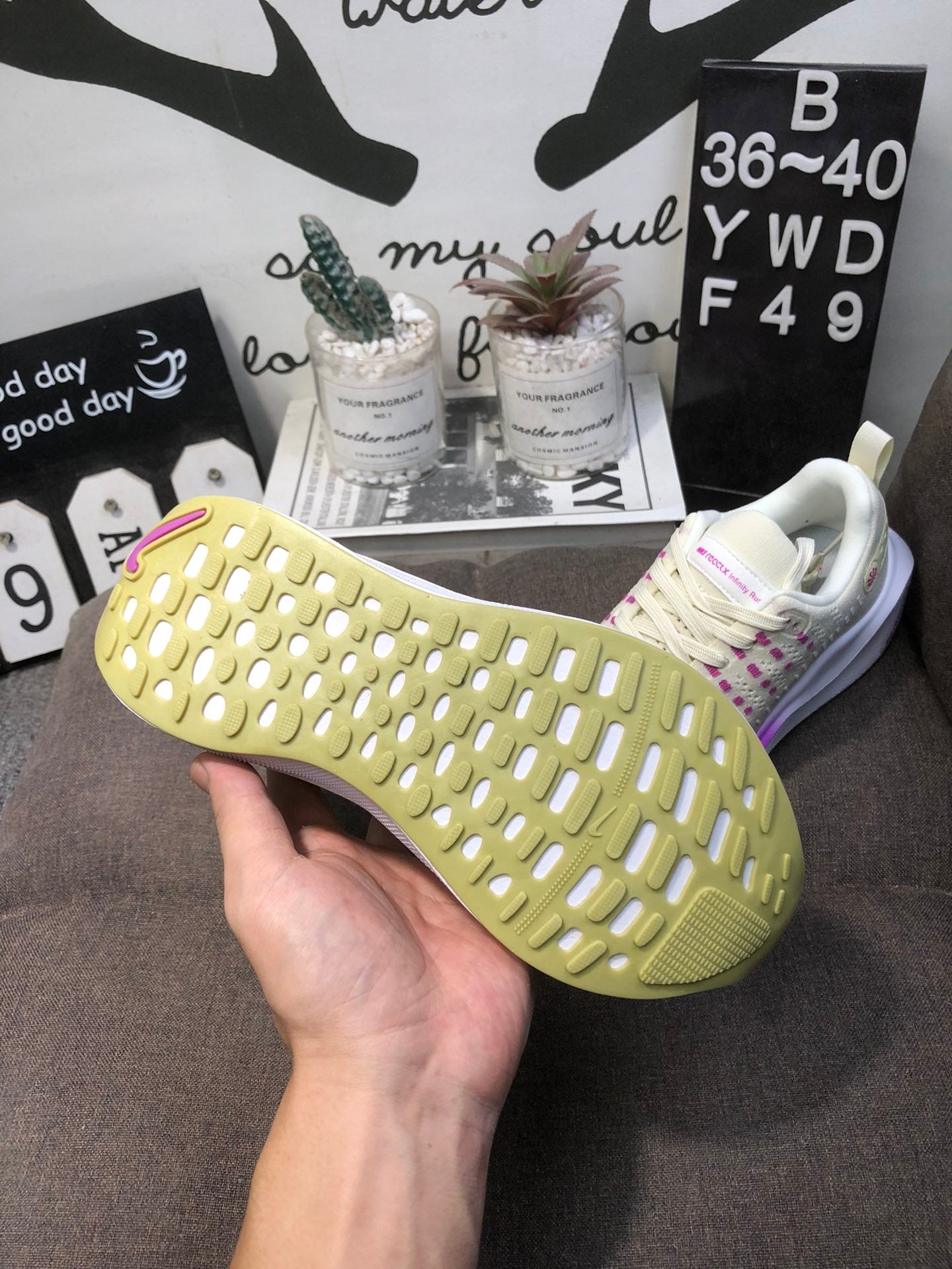 Nike Infinity Run 4 - Branco/Roxo