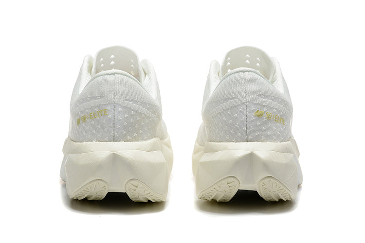 Tênis New Balance Fuelcell Supercomp Elite V4 - Branco