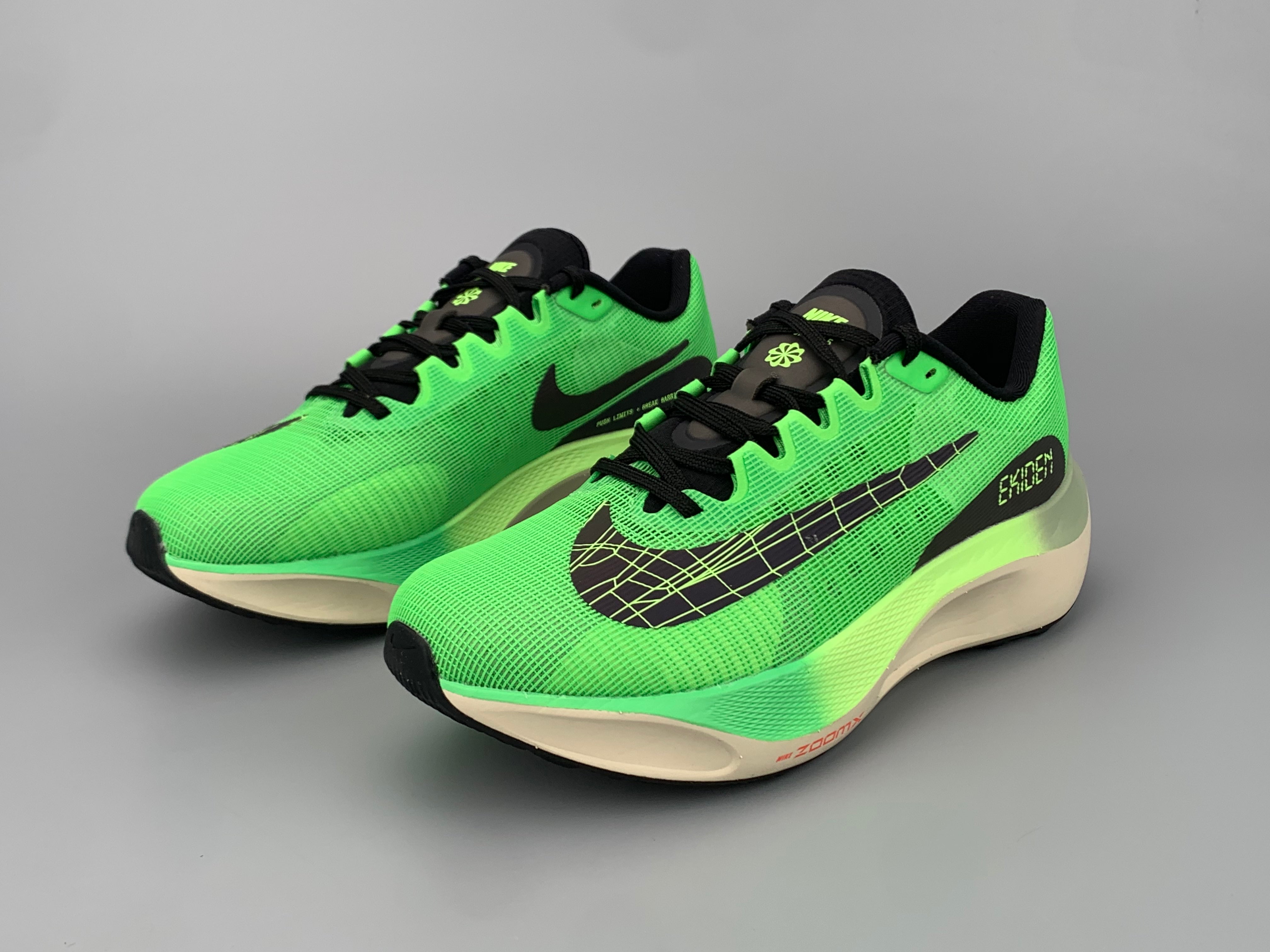 Nike Air ZoomX Fly 5 - Verde/Preto