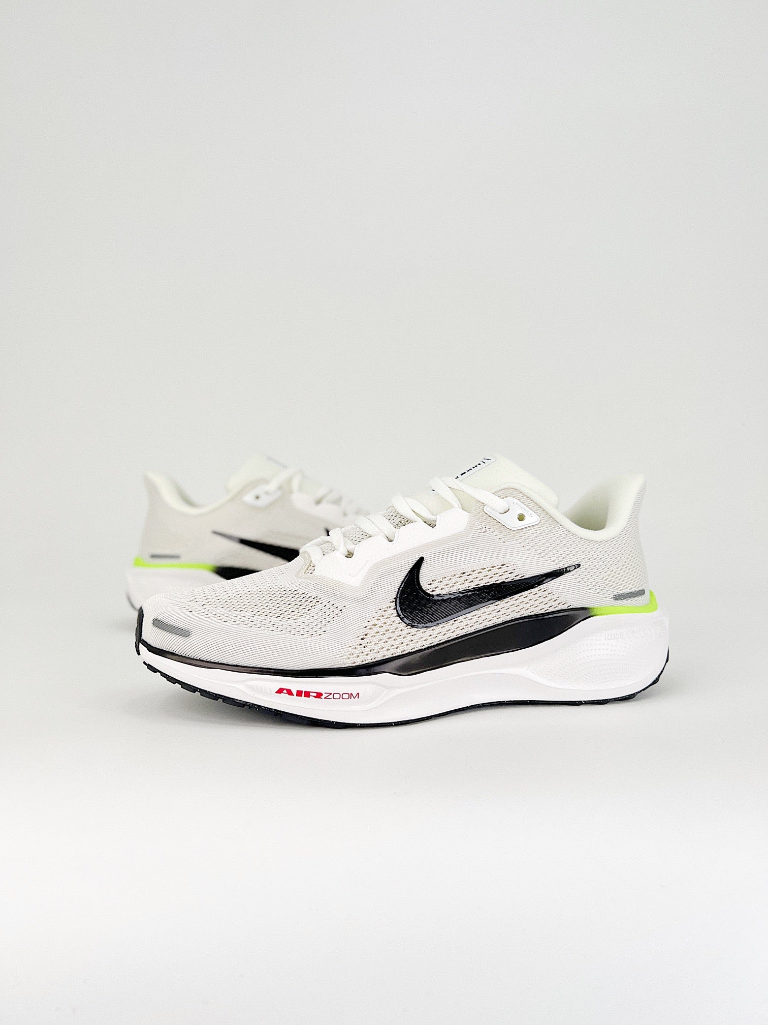 Nike Pegasus 41 - Branco/Preto/Amarelo