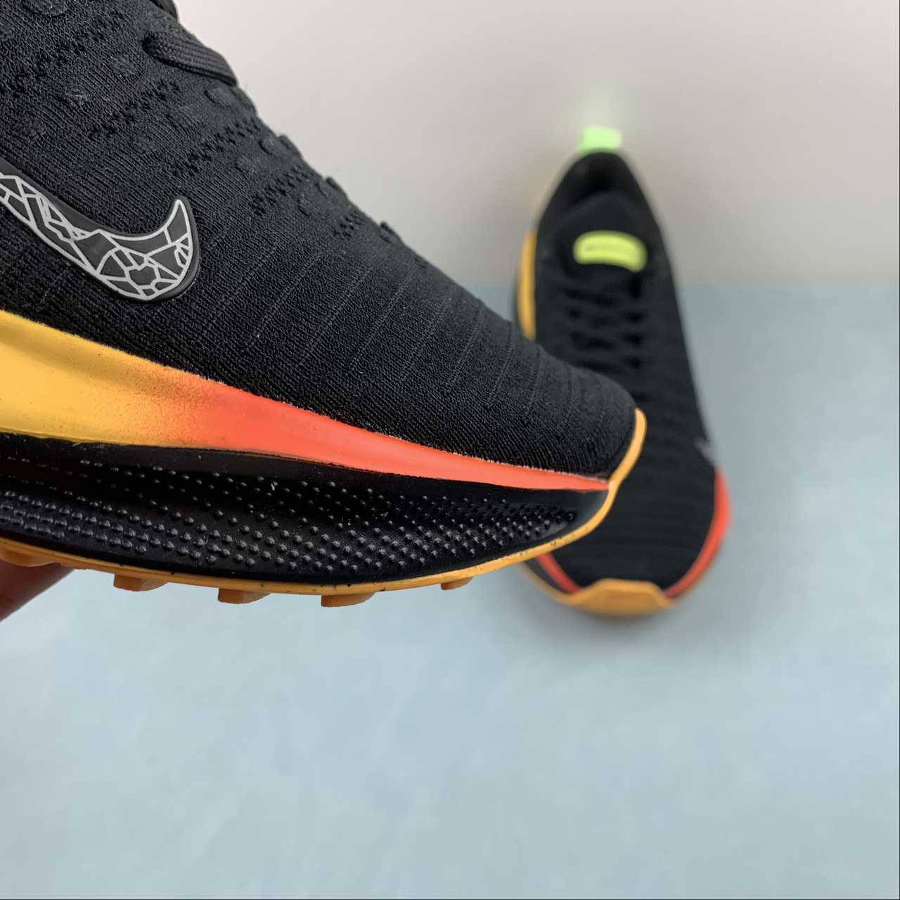 Nike Infinity Run 4 - Preto/Laranja