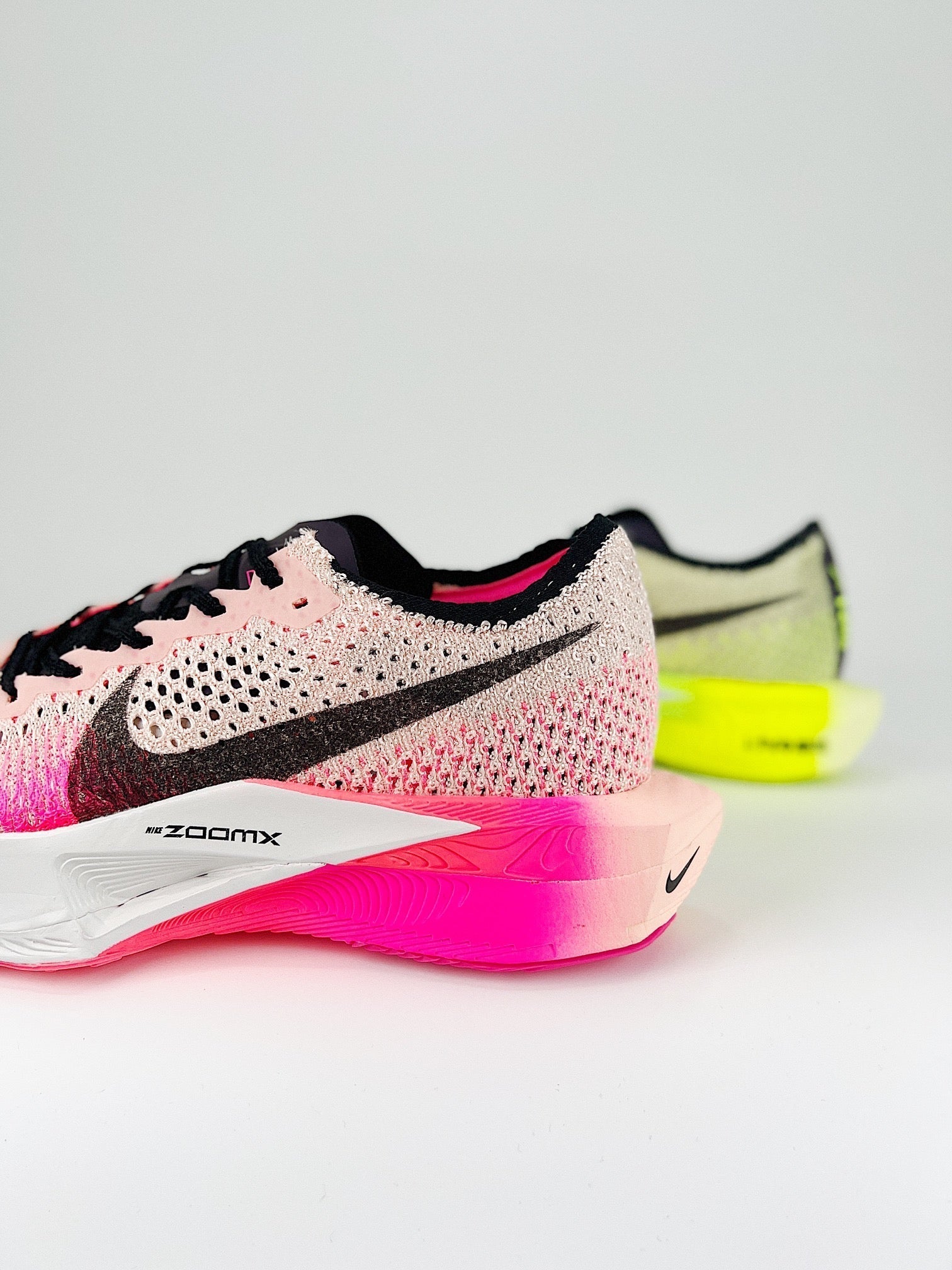 Nike Air Zoom X Vaporfly 3 - Rosa/Amarelo
