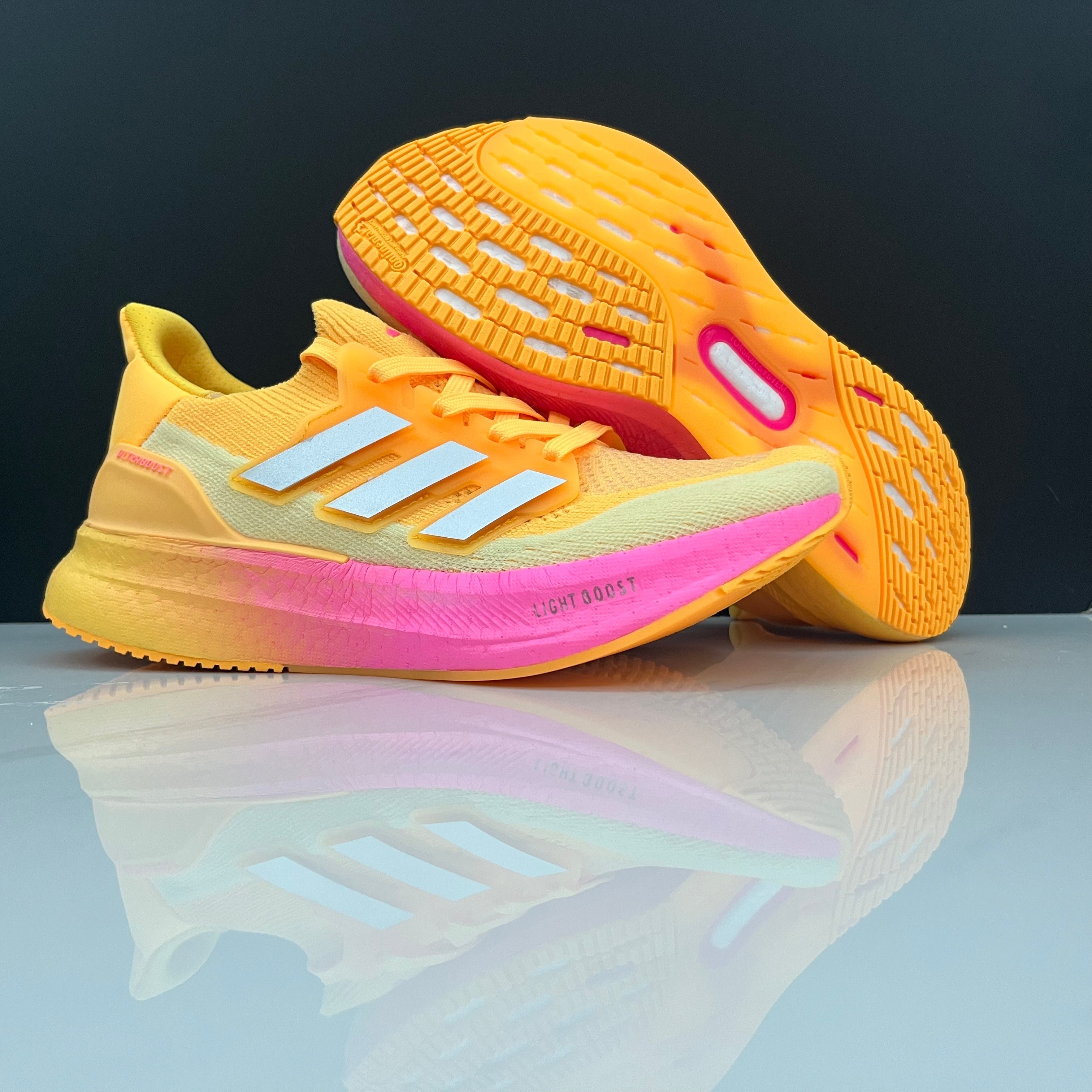 Adidas Ultraboost 5 - Laranja/Rosa