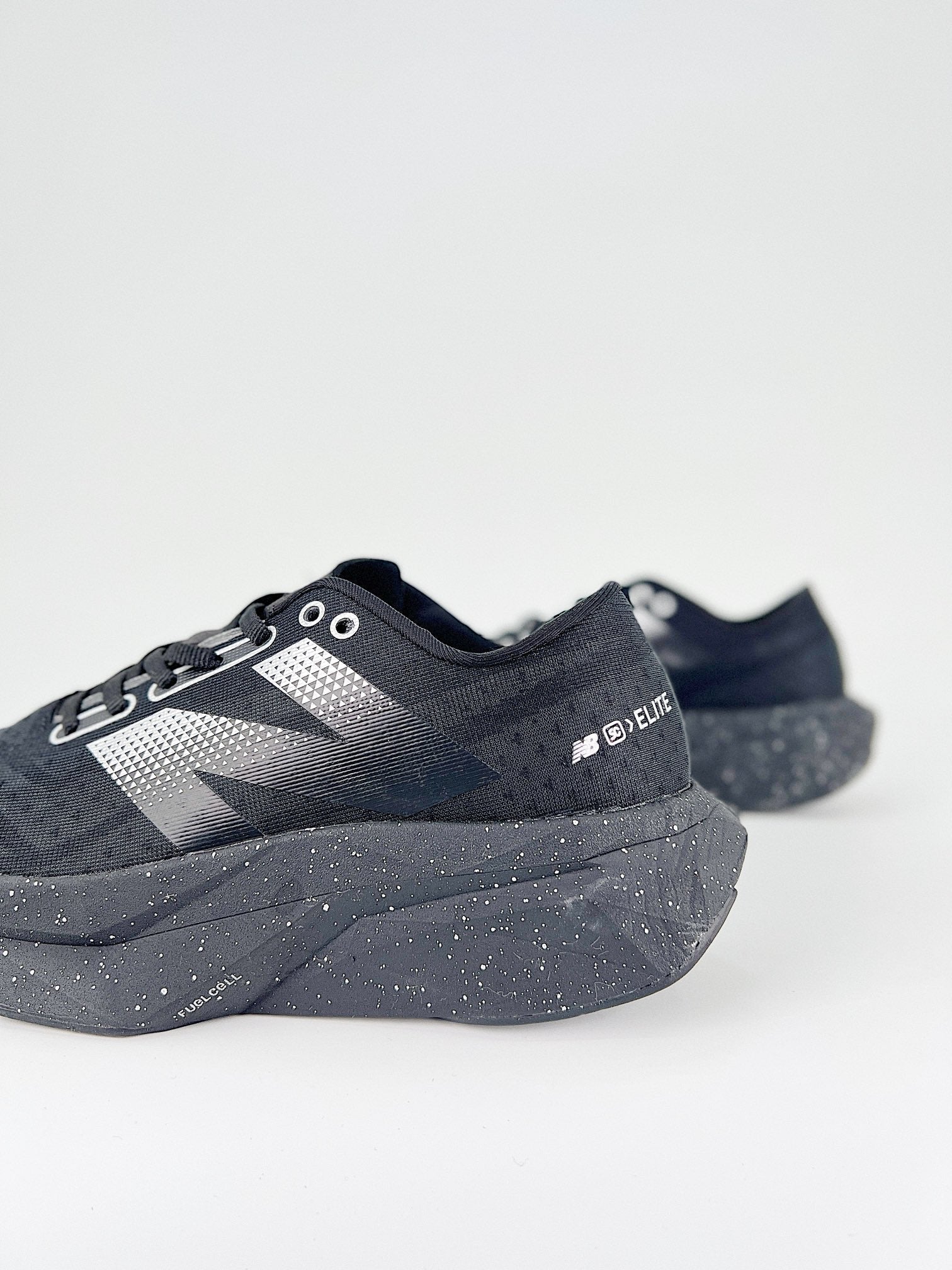 Tênis New Balance Fuelcell Supercomp Elite V4 - Preto