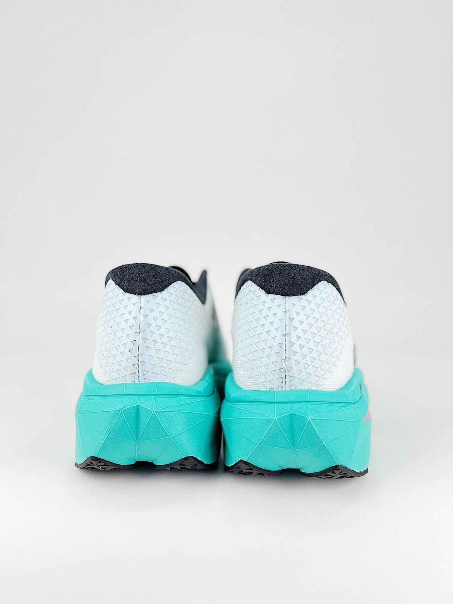 Tênis New Balance Fuelcell Supercomp Trainer V3 - Turquesa/Branco
